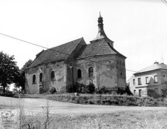 starší foto kostela