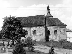 starší foto kostela