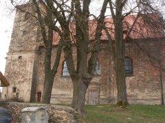 pohled zleva