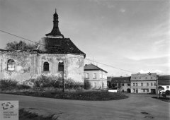 kostel po zřícení krovu