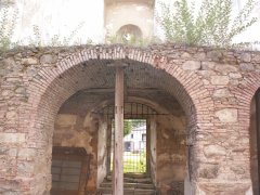 vchod do kostela