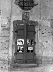 vchod do kostela