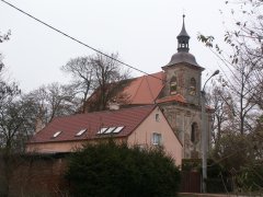 pohled zepředu zleva - nové části střechy