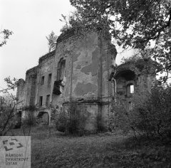 zřícenina kostela