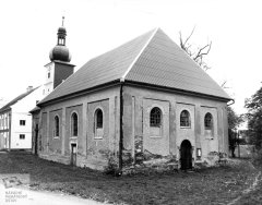 starší foto kostela