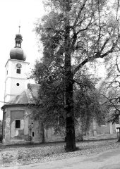 starší foto kostela