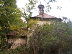 pohled zprava