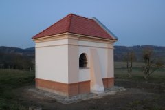 pohled zezadu zleva