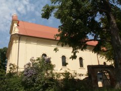 pohled zprava