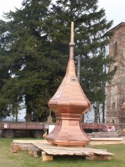 nové zakončení kostelní věže
