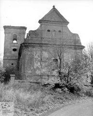 starší foto kostela