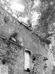 severní stěna kostela