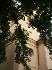 pohled zepředu zprava