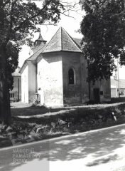 starší foto kostela