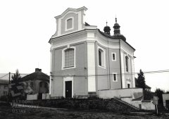 pohled zepředu zprava