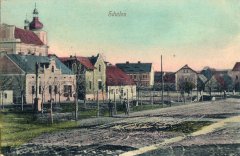 dobová pohlednice města s kostelem