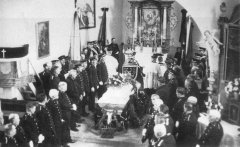 pohřeb v kostele