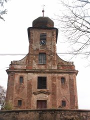 průčelí kostela