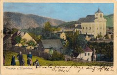 dobová pohlednice města s kostelem