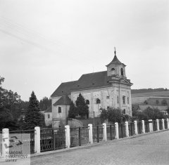 starší foto kostela