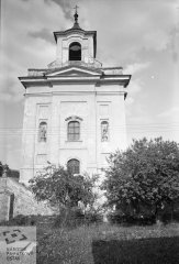průčelí kostela