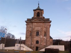 pohled zepředu - opravené schodiště