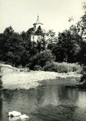starší foto kostela