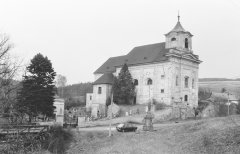 starší foto kostela