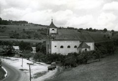starší foto kostela