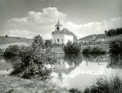 starší foto kostela