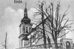 dobová pohlednice vsi s kaplí - výřez
