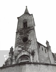 starší foto kostela - pohled zepředu
