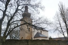 pohled zepředu zprava