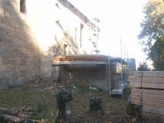 pohled zezadu zleva