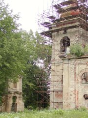 kaple vlevo