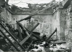starší foto interiéru kaple