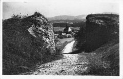 celkový pohled na ves s kostelem