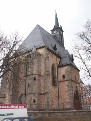 pohled zepředu zprava