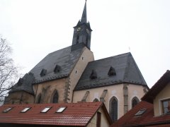 pohled zezadu zprava
