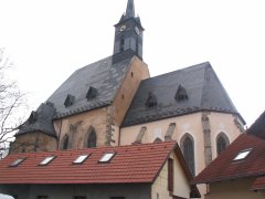 pohled zezadu zprava