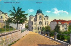 synagoga na dobové pohlednici