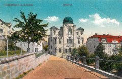 dobová pohlednice se synagogou