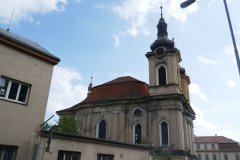 pohled zleva