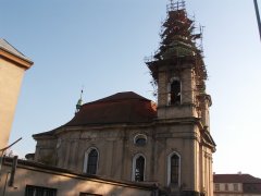 pohled zleva