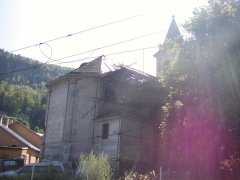 pohled zezadu zleva