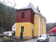 pohled zezadu zleva