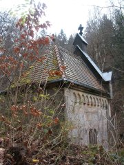 pohled zezadu zleva