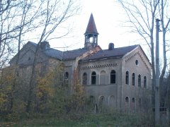 pohled zezadu zprava