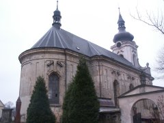 pohled zezadu zleva
