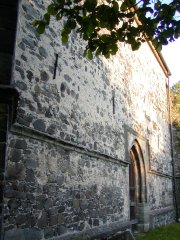 průčelí zleva